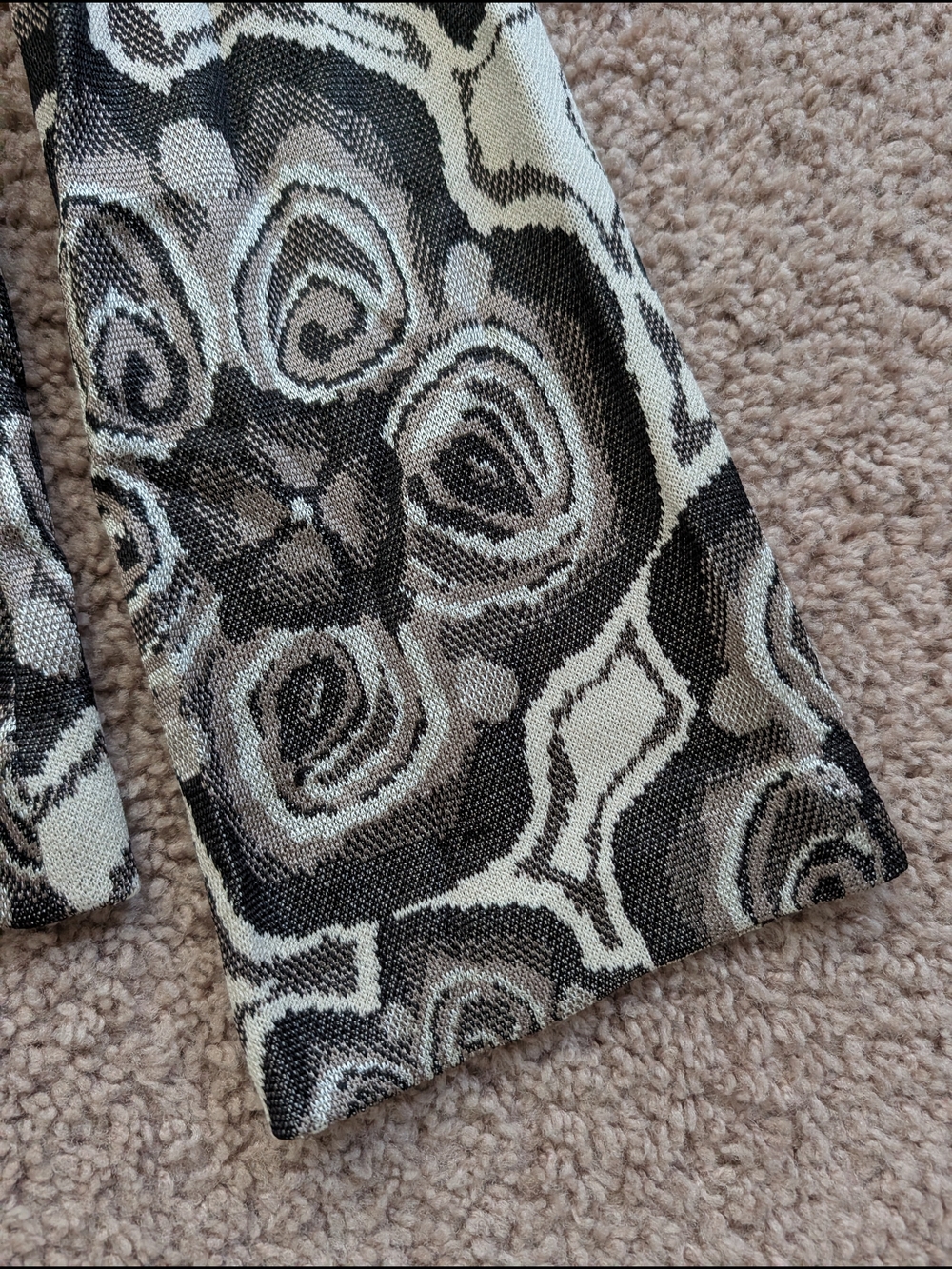 St. John Womens Black Cream Neutral Floral Print Knit Cardigan Sweater Size 12 - Picture 9 of 13